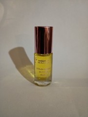 Strawberry Butter Bliss Roll-On (5 ml) – A Sweet Cream & Strawberry Scent