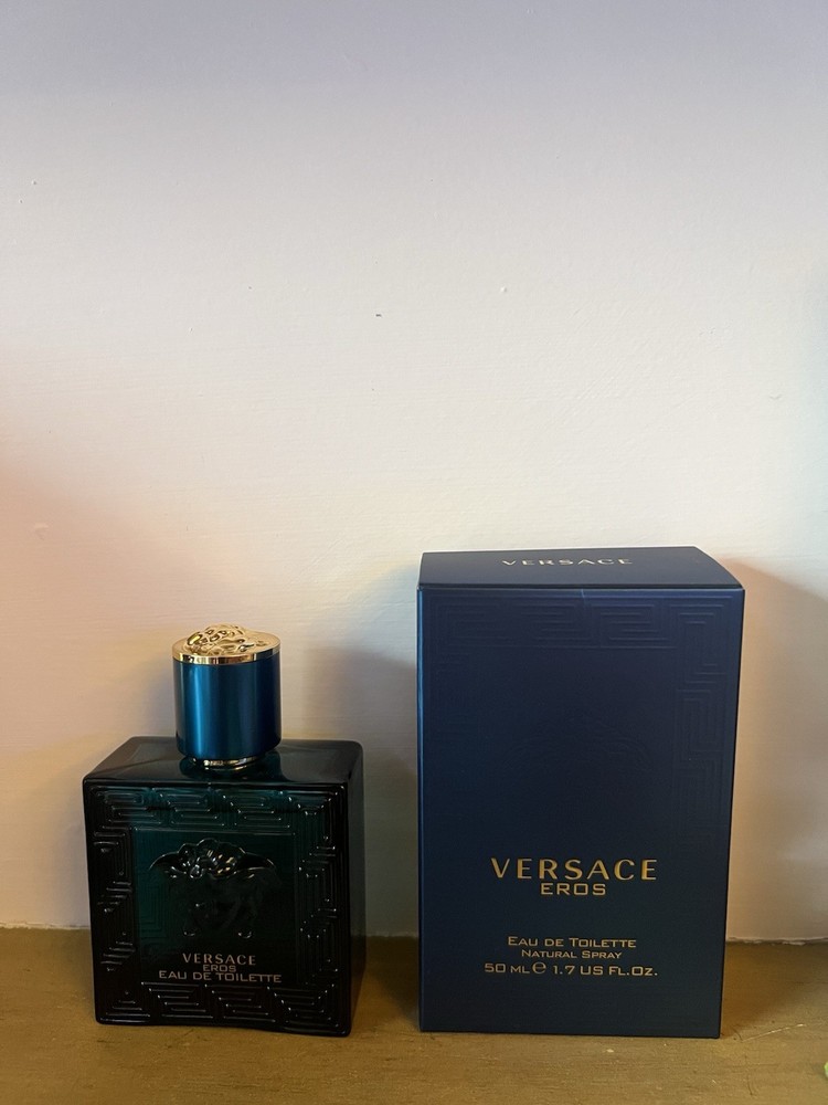 Versace Eros Eau de Toilette Spray 1.7 US fl oz / 50 ml Regular Size