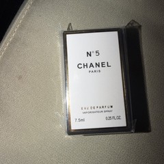 Chanel N°5 by Chanel Eau de parfum for women Splash Travel Size 7.5ml New in box