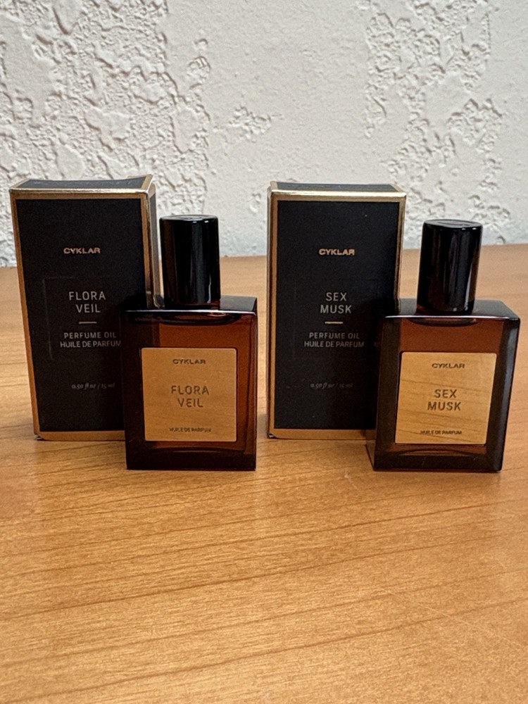 2 Cyklar Perfume Oils: Sex Musk And Floral Veil 15mL