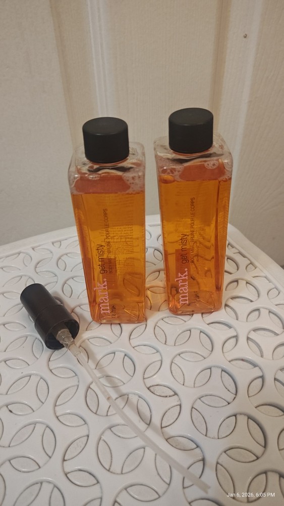 2 Avon Mark Get Misty Body Mist Vanilla Cream 4.9 Fl oz New Sealed Bottle/Pump