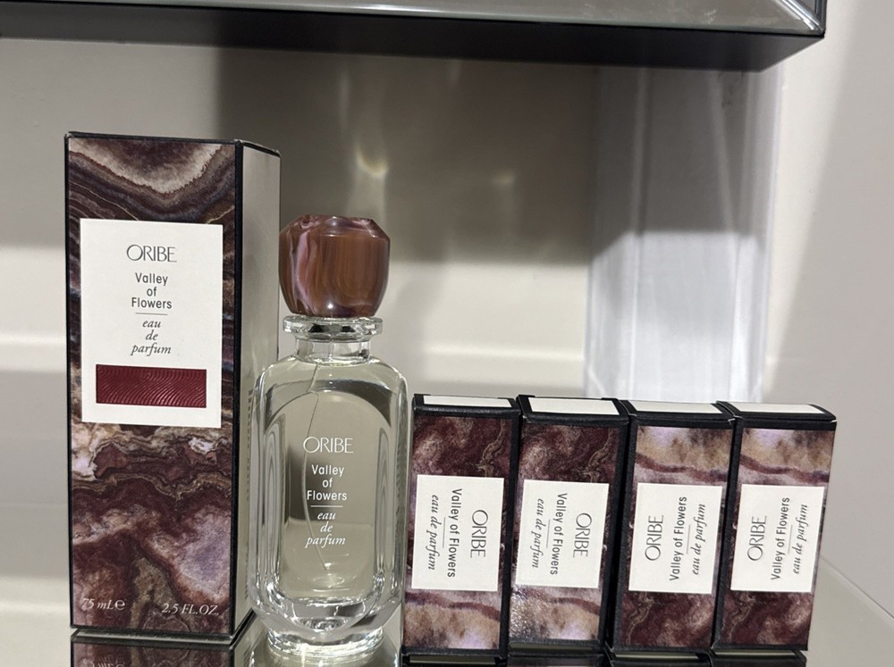 Oribe Valley of Flowers Eau de Parfum 2.5 oz + 4 Valley Parfum 0.07 Oz