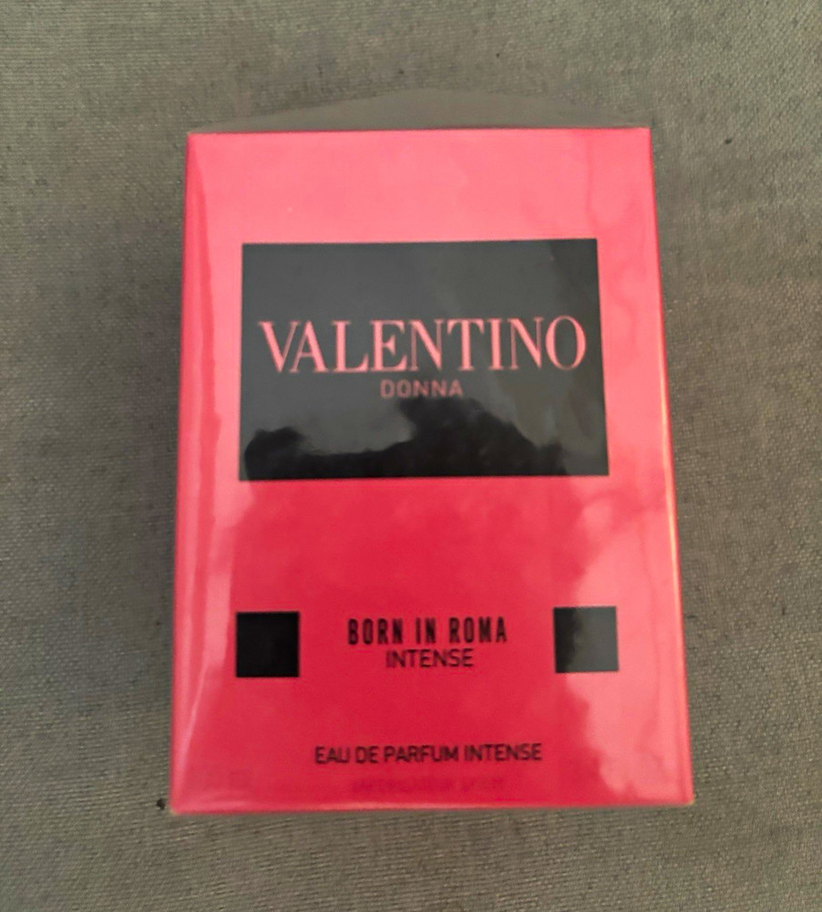 Valentino Donna Born In Roma Intense Eau de Parfum Spray, 1.7 fl oz