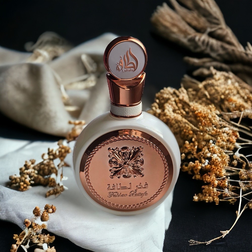 Lattafa Fakhar 3.4 fl oz Women’s Eau de Parfum