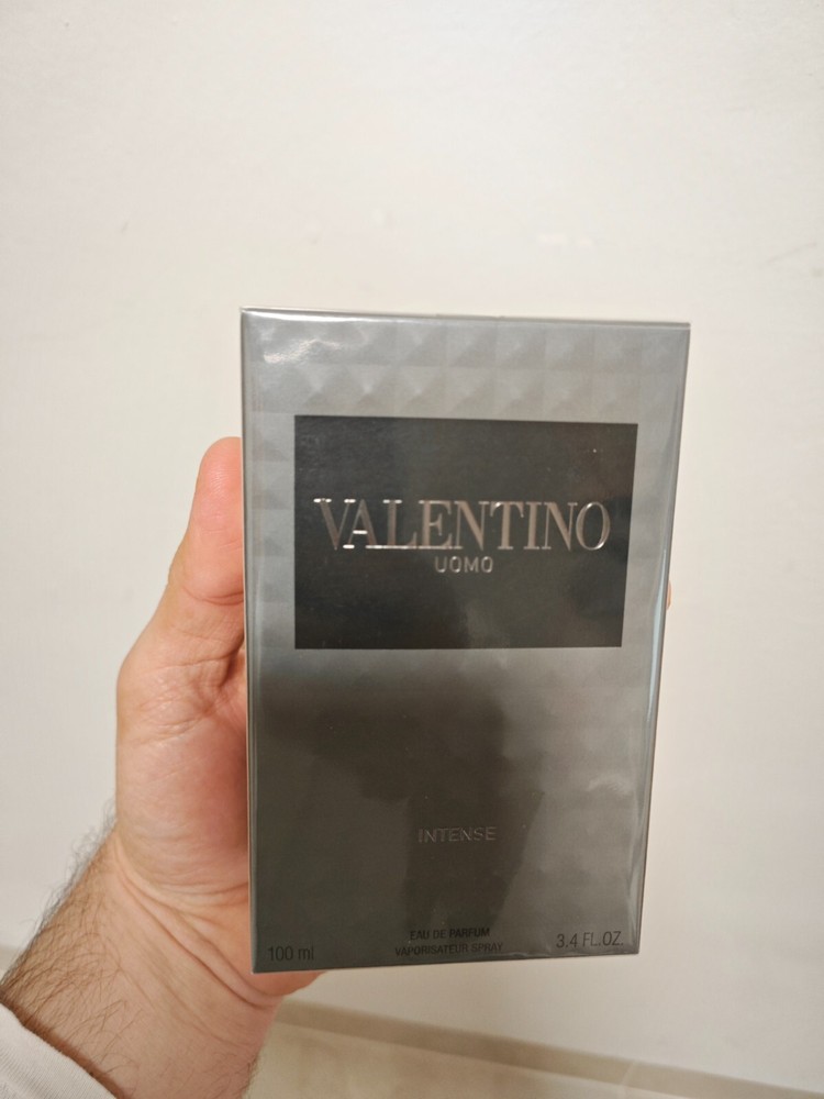 Valentino Uomo Intense Eau de Parfum for Men – 100ml (3.4oz) Discontinued
