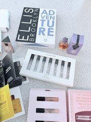 NEW LOT OF HIGH END PERFUME FRAGRANCE SAMPLE VIALS DISCONTINUED DISCOVERY SETS