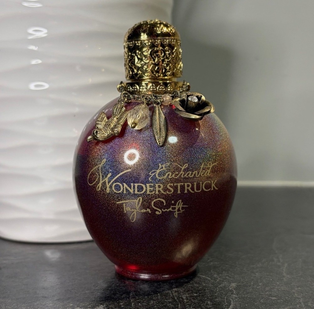 FULL rare Taylor Swift Wonderstruck 1.7 fl oz. Women’s Eau de Parfum New In Box