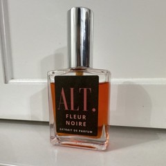 ALT. Fleur Noire Extrait de Parfum