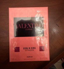 Valentino Born in Roma Extradose Parfum Spray, Regular Size 3.4 fl oz