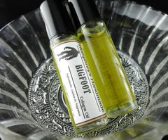 BIGFOOT Men’s Cologne Oil, Sandalwood Oakmoss Roll On Jojoba, Fragrance New