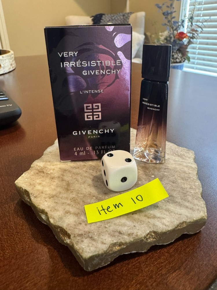 Givenchy Very Irresistible Givenchy L’Intense eau de parfum mini (4 ml)