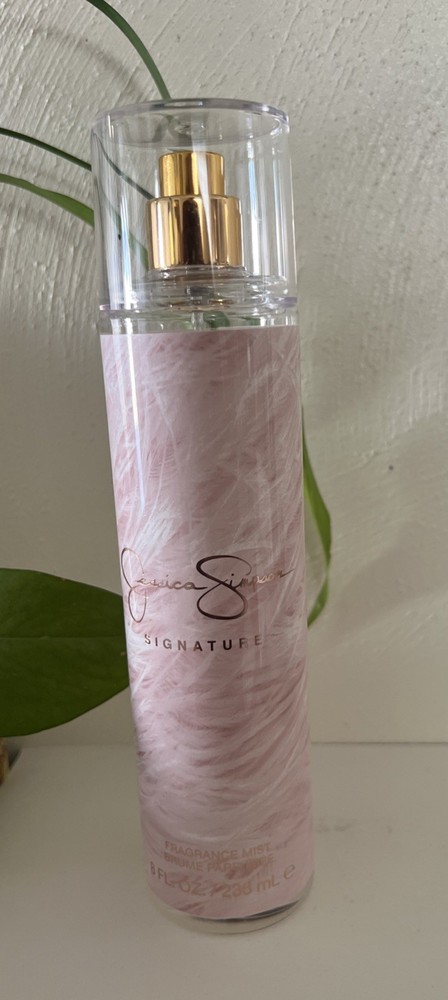 Signature by Jessica Simpson fragrence mist for women 8.0 oz New