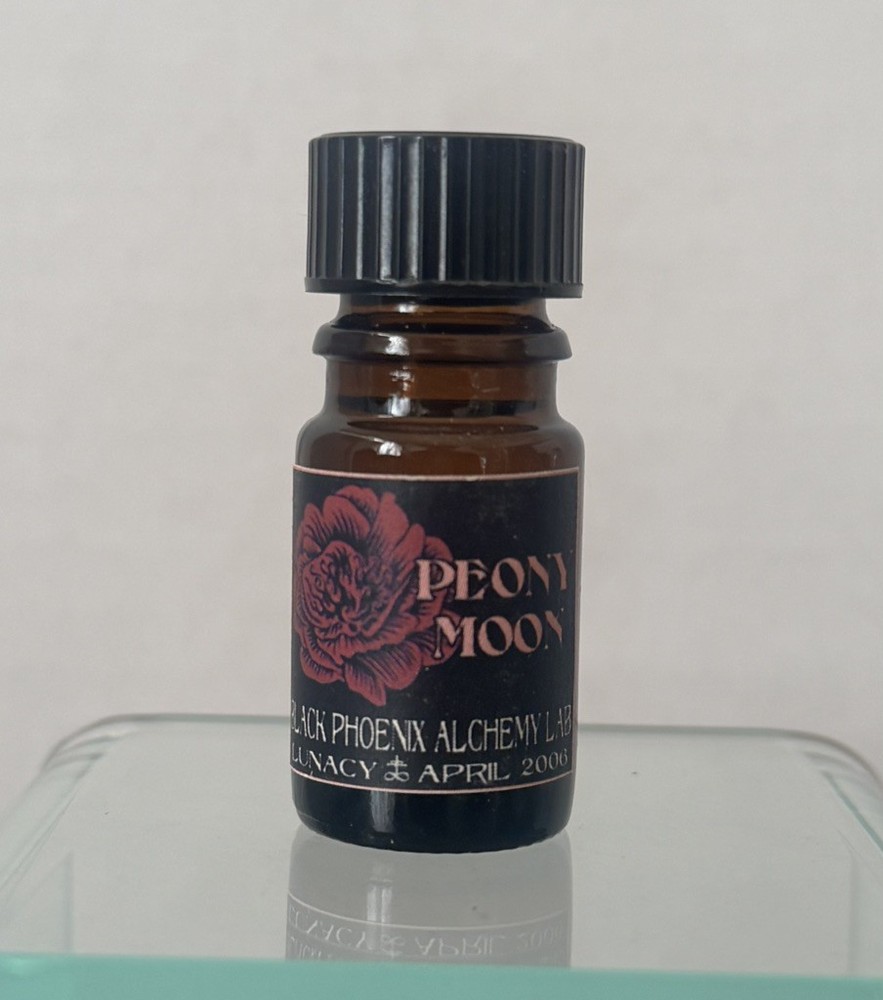 RARE Peony Moon Black Phoenix Alchemy Lab APRIL 2006 5ml