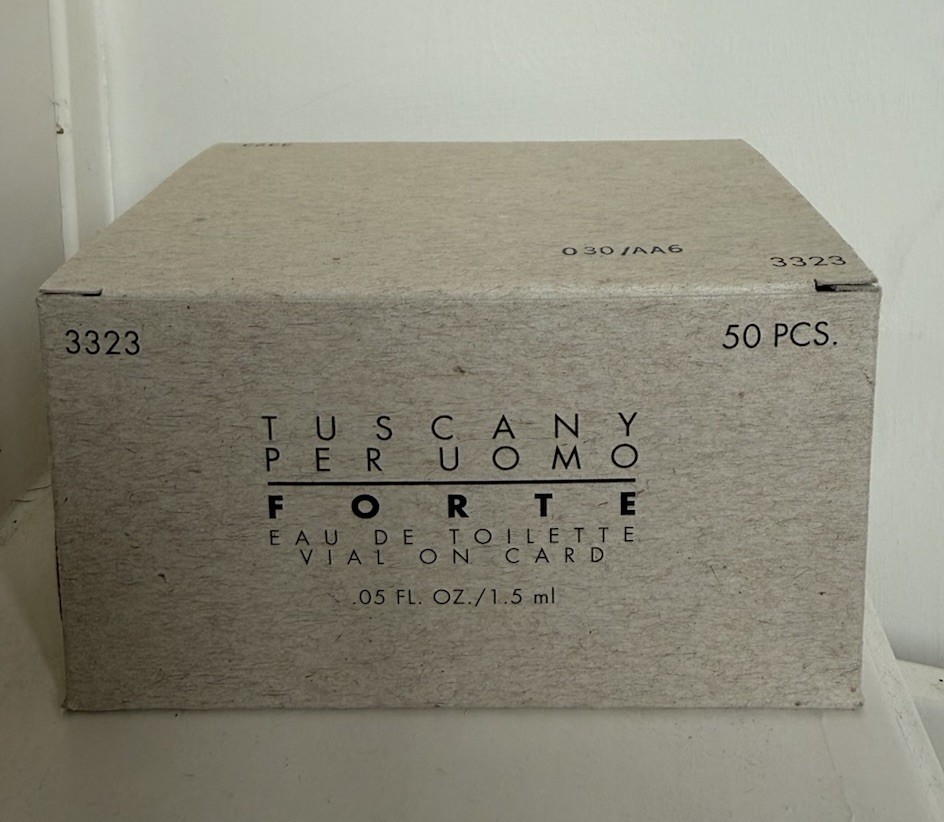 Tuscany Per Uomo Forte Vial On Card 50 Pcs