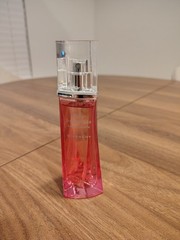 Very Irresistible by Givenchy for Women Eau de Toilette Spray 1 oz