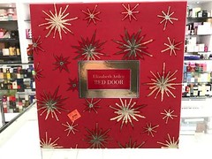 ELIZABETH ARDEN RED DOOR GIFT SET SPRAY 50ML EDP, MINISPRAY, LOTION,GEL, POWDER