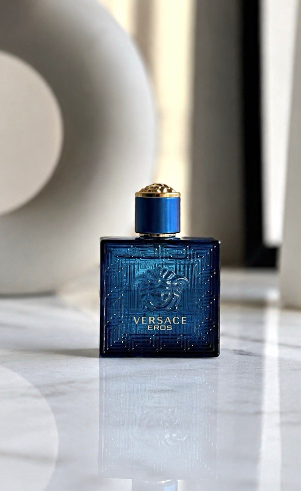 Versace Eros Eau de Toilette Spray 3.4 fl oz Regular Size Mint Apple Lemon