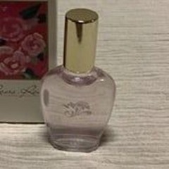 *m4 Avon roses roses out of the past mini cologne splash .5 fl oz