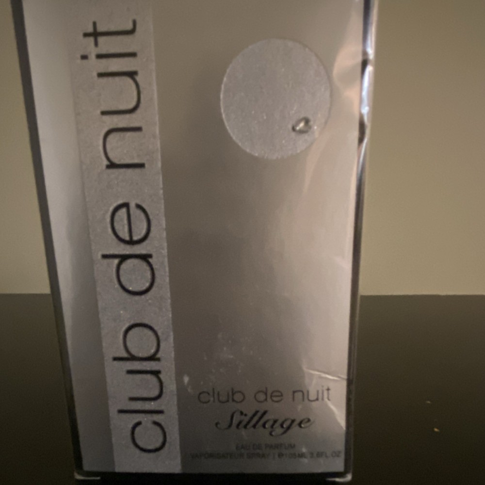 Armaf Club De Nuit Sillage Eau de Parfum Spray Perfume 3.6 Fluid Ounce
