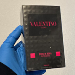 Valentino Born In Roma Extradose Parfum Spray, Regular Size 3.4 fl oz