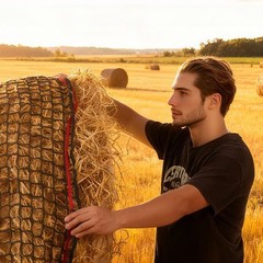 Round Bale Hay Net, 4.92 x 4.92 x 4.92 ft, 1.65 inch Holes, PE Material, Knotles