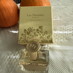 French Niche. Les Nereides Pas De Velours EDP 30 ml