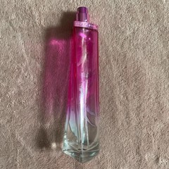 EMPTY Tropical Paradise by Givenchy – a beautiful fragrance