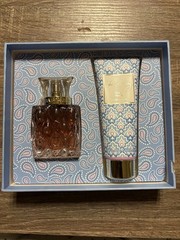 Vera Bradley COTTON FLOWER Eau de Toilette Set Perfume 1.7oz Body Lotion 4oz.