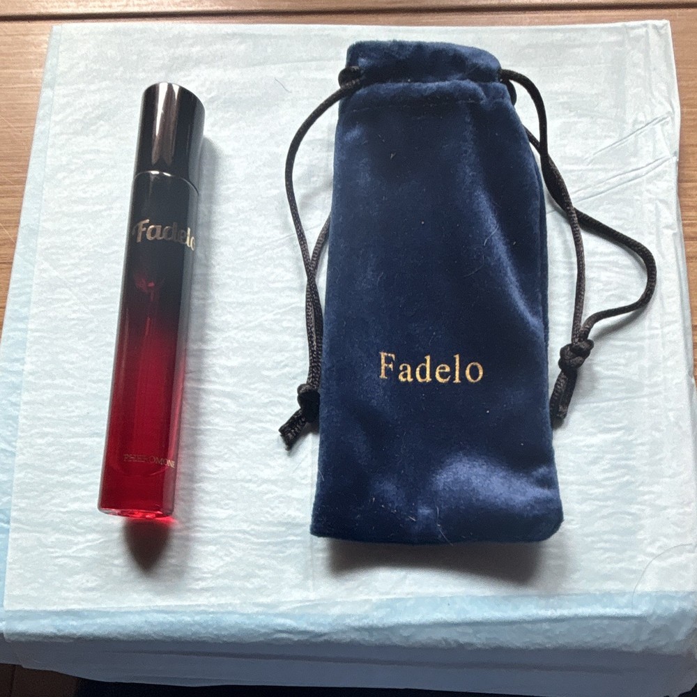 Fadelo Pheromone Unisex Spray Fragrance, Travel Size 0.5 fl oz w/ Pouch