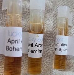 April Aromatics – Bohemian Spice, one .7mL SAMPLE, Luckyscent