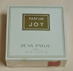 Vtg 1977 JOY by JEAN PATOU splash PURE PARFUM 1/2 oz 15 ml Yellowed box SEALED