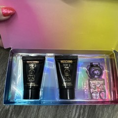 Brand New Moschino Toy 2 Pearl Premium Women’s Fragrance Spray Gift Set