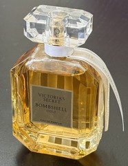 Victoria’s Secret Bombshell Gold Perfume Spray 1.7oz/50ml Holiday 2020