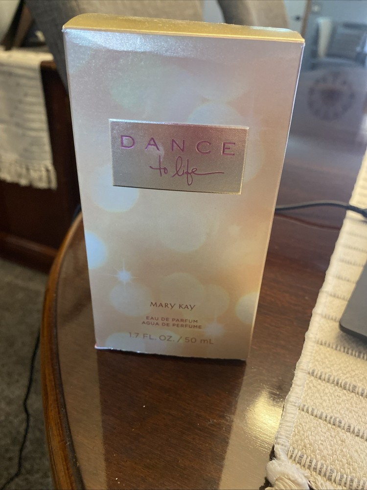 Mary Kay Dance To Life Eau De Parfum Full Size 1.7 Oz Perfume New w/ Box Retired