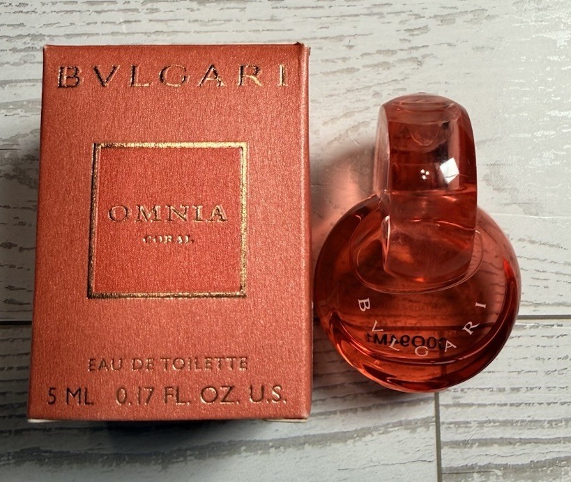 Bvlgari Omnia Coral Eau de Toilette Spray Travel Size 0.17 fl oz