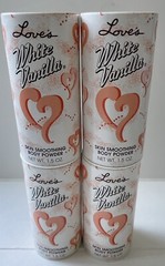 Love’s White Vanilla 4 x 1.5oz Skin Smoothing Body Powder Read Listing New 4 Pcs