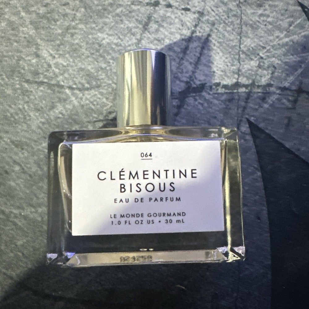 New 064 CLEMENTINE BISOUS Eau De Parfum LE MONDE GOURMAND 1 fl oz / 30 ml SPRAY