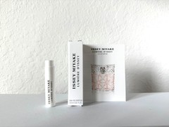 ISSEY MIYAKE – Lumiere D’Issey EDP Sample Size Vial Spray x 1 Pcs, 0.6ml
