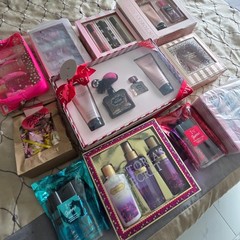 VICTORIA’S SECRET CHRISTMAS VALENTINE BIRTHDAY GIFT SET YOU PICK RARE NIB