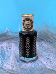 Royal Distilled Oud Oil from Cambodia /6ML only agarwood