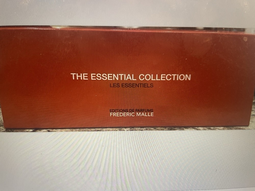 The Essential Collection Editions De Parfums Frederic Malle