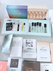 NEW LOT OF HIGH END PERFUME FRAGRANCE SAMPLE VIALS DISCONTINUED DISCOVERY SETS