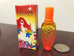 SUNSET HEAT by ESCADA 0.14 FL oz / 4 ML Eau De Toilette Miniature In Box