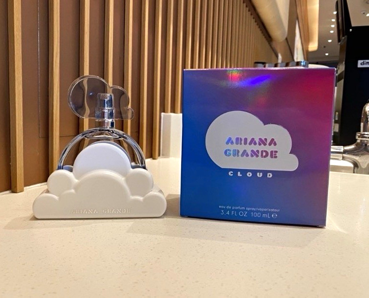 Ariana Grande Cloud Eau de Parfum Spray, 3.4 fl oz Regular Size with Box