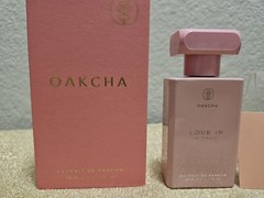 oakcha extrait de parfum 1.7oz spray love in rome scuffed box
