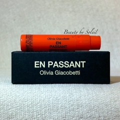 Frederic Malle En Passant Eau de Parfum Sample Spray .04oz, 1.2ml New in Box