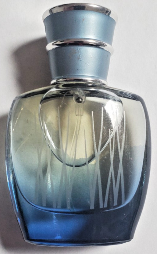Graphite Blue by Realities Cologne Spray 0.5 oz / 15 mL for Men (Unboxed)