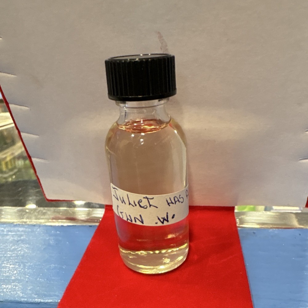 Juliet Has A Gun Perfume Travel Size Fluid 1 fl oz Sample Vial