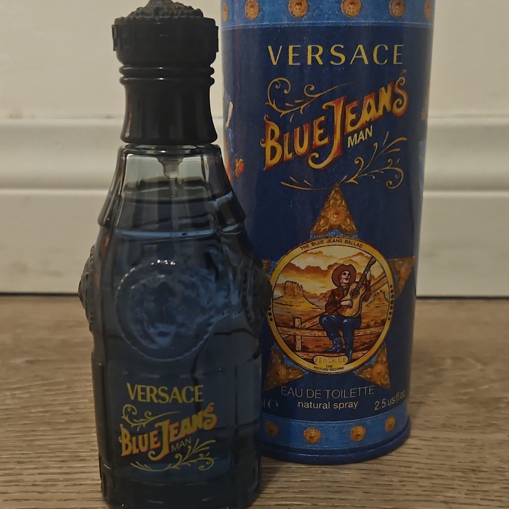 Versace Blue Jeans Eau de Toilette Spray, Regular Size Men’s Fragrance 2.5 fl oz