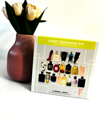 Limited Holiday Macys’ 21pc Women & Men Fragrance Sampler Discovery Gift Set
